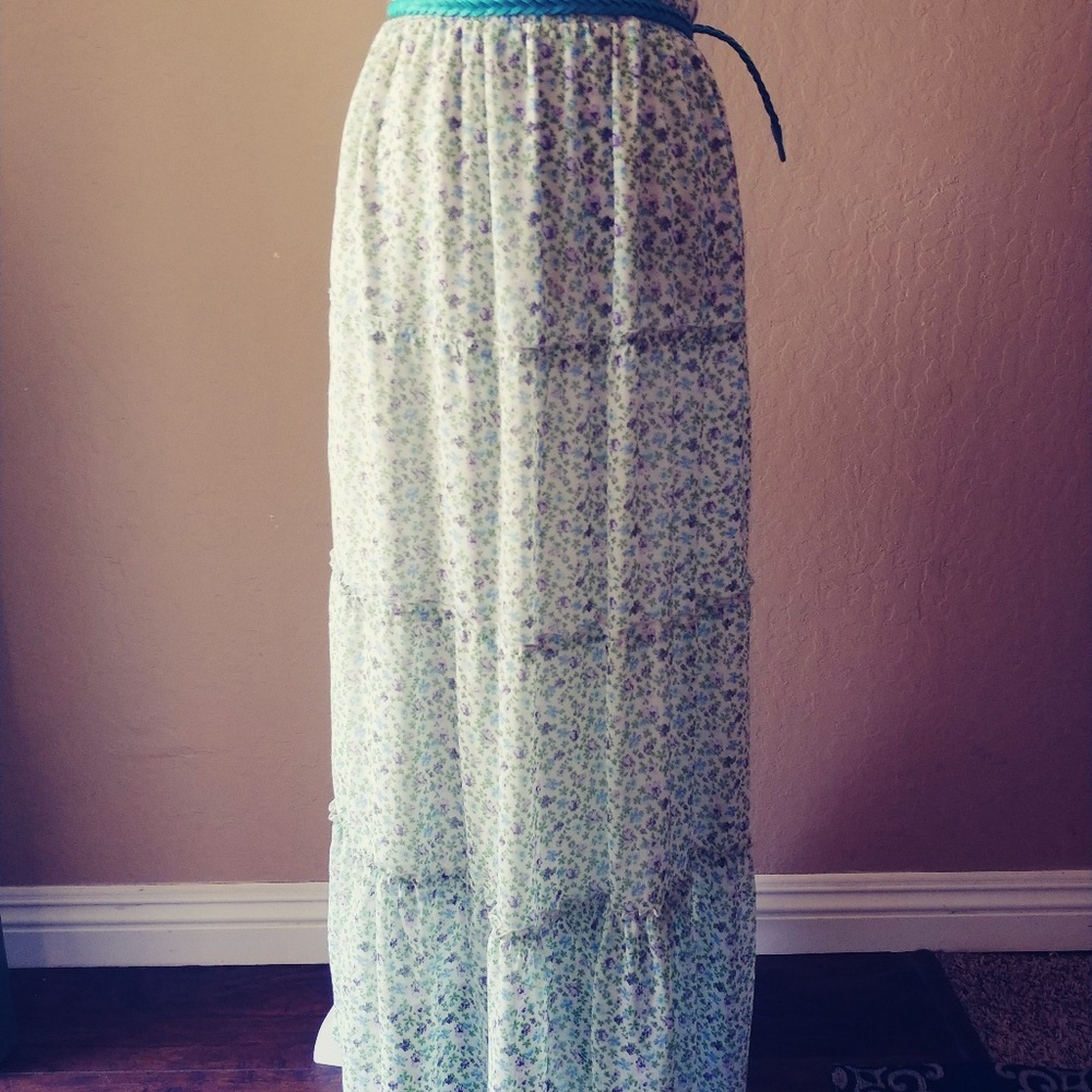 Donated🚨😎Summer skirt🍉